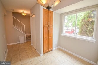 19404 Transhire Rd in Gaithersburg, MD - Building Photo - Building Photo