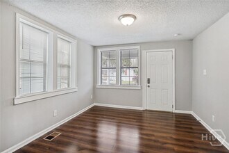 1036 W 38th St in Savannah, GA - Building Photo - Building Photo