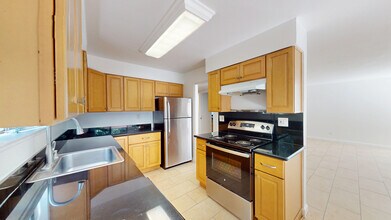 37 Clay Ct in Novato, CA - Building Photo - Building Photo