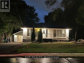 254 Hillside Dr in Mississauga, ON - Building Photo