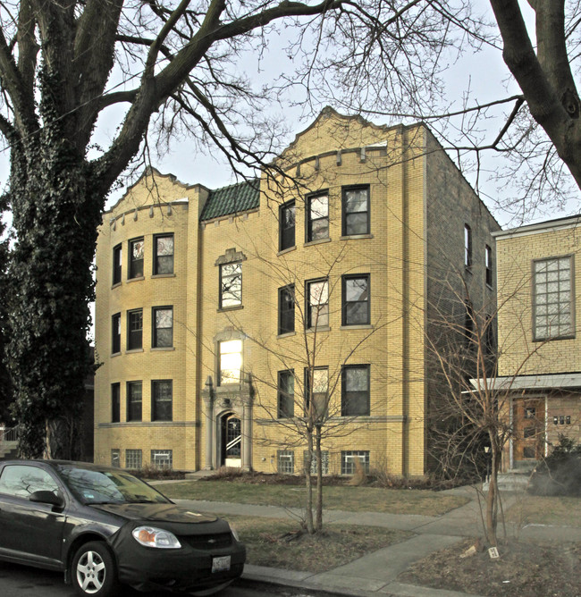 6018-6020 N Oakley Ave in Chicago, IL - Building Photo - Building Photo