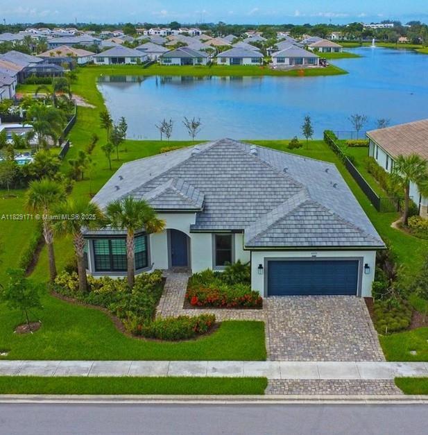 4527 Blessed Place Dr in Oakland Park, FL - Building Photo