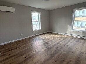 1312 Grand St NE in Minneapolis, MN - Building Photo - Building Photo