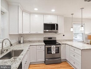 5883 Blaine Dr in Alexandria, VA - Building Photo - Building Photo