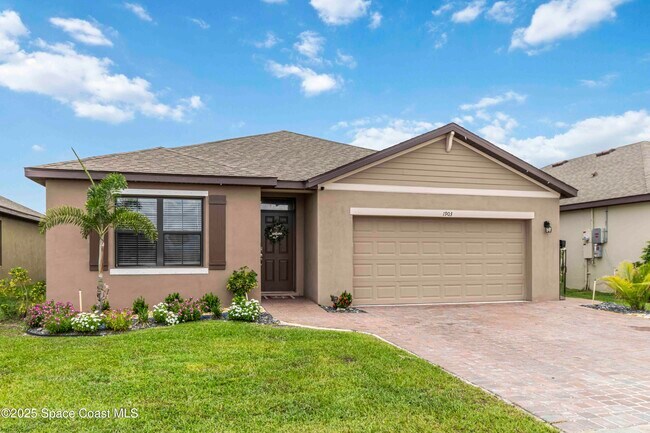 1903 Farmhouse Rd SE in Palm Bay, FL - Foto de edificio - Building Photo