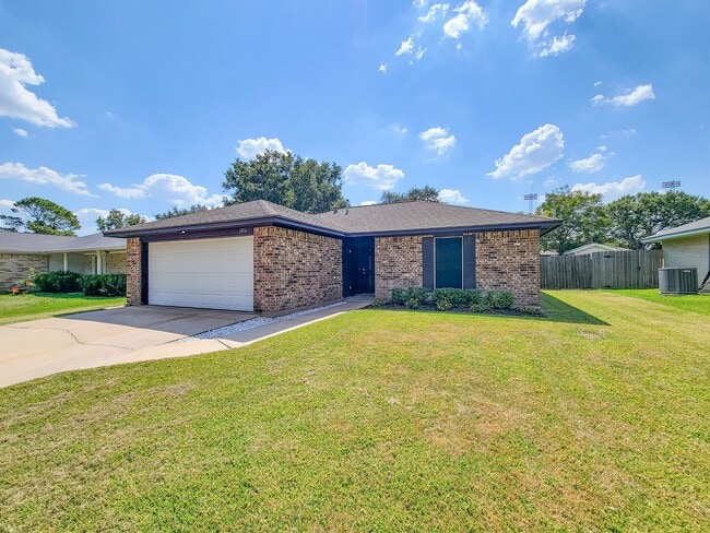 4916 Sandalwood Ave in Rosenberg, TX - Building Photo - Building Photo