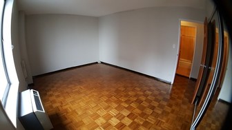 1601 3rd Ave, Unit 28F in New York, NY - Building Photo