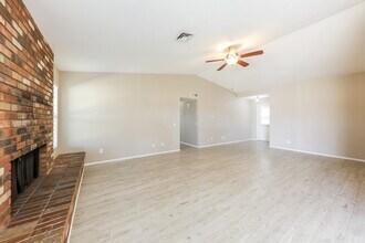 10154 W Highland Ave in Phoenix, AZ - Building Photo - Building Photo