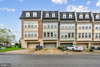 702 Topmast Dr in Oxon Hill, MD - Building Photo - Building Photo