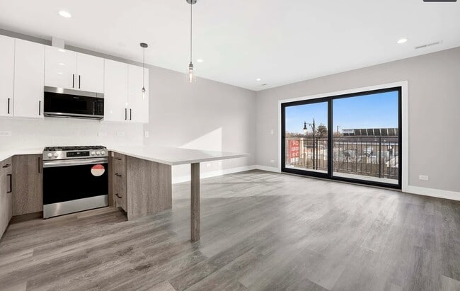 5418 W Belmont Ave in Chicago, IL - Building Photo - Building Photo