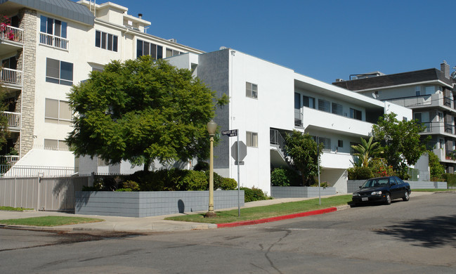 1850 Thayer Ave in Los Angeles, CA - Building Photo - Building Photo