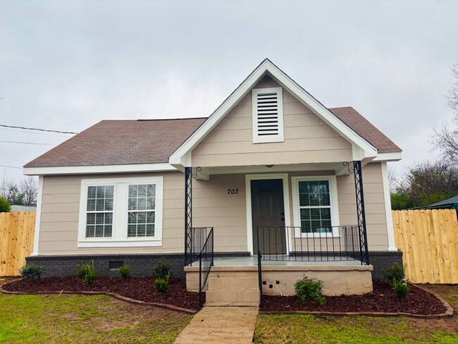 property at 703 31st Ave E