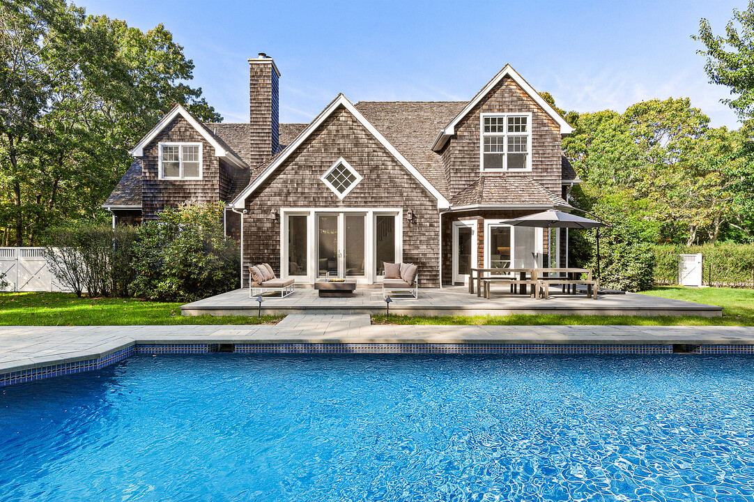 139 Merchants Path in Sag Harbor, NY - Building Photo
