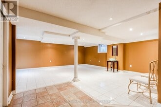 6382 Donway Dr in Mississauga, ON - Building Photo - Building Photo