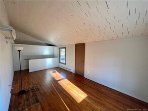 39 Waterbury Rd in Prospect, CT - Building Photo - Building Photo