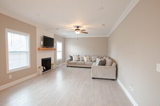 1208 Stillwood Dr in Clarksville, TN - Building Photo - Building Photo