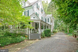 315 Chestnut St in Moorestown, NJ - Building Photo - Building Photo