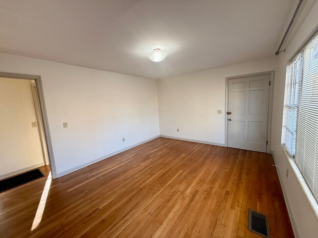 407 Walnut St NE in Decatur, AL - Building Photo - Building Photo