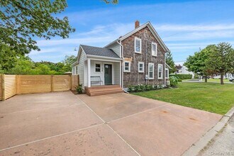 19 New Jersey Ave in Bellport, NY - Building Photo - Building Photo
