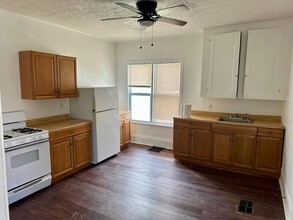 208 Courtland St in Fairport Harbor, OH - Building Photo - Building Photo