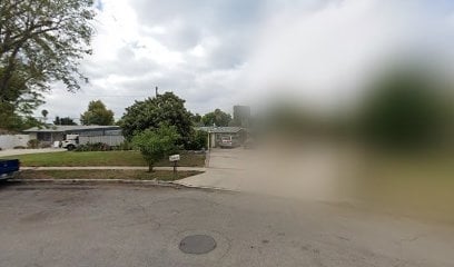 19438 Lorne St in Reseda, CA - Foto de edificio - Building Photo