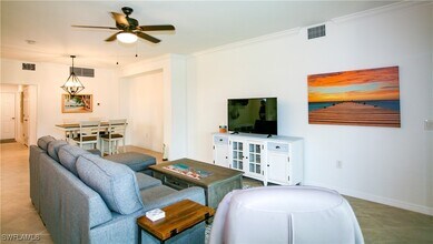 12035 Hawthorn Lake Dr in Ft. Myers, FL - Foto de edificio - Building Photo