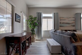 755 Cam Del Ray in Henderson, NV - Building Photo - Building Photo