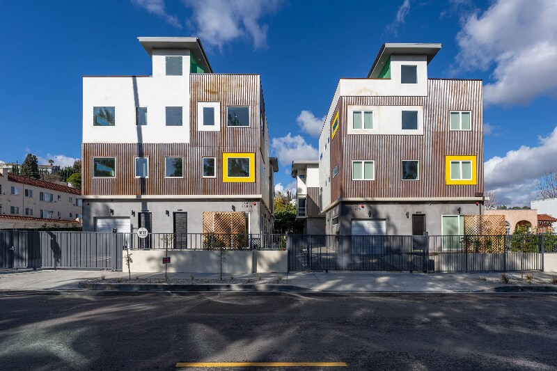 5407 N Huntington St in Los Angeles, CA - Building Photo