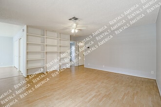 195 N Cottonwood St in Chandler, AZ - Foto de edificio - Building Photo