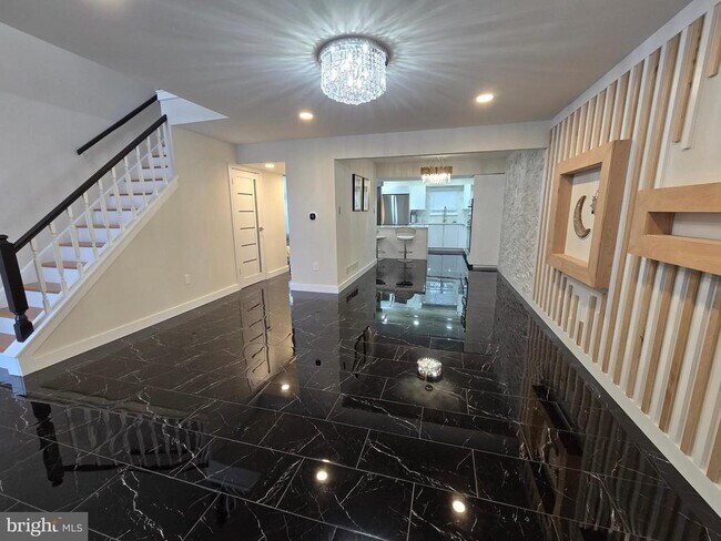 2 Laurel Cir in Newtown, PA - Building Photo - Building Photo