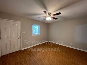 2416 Owen St in Durham, NC - Building Photo - Building Photo