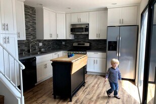 1460 Manhattan Beach Blvd, Unit E in Manhattan Beach, CA - Building Photo