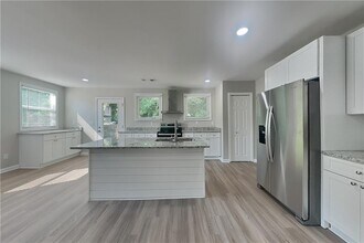 2460 Wagon Trce in Duluth, GA - Building Photo - Building Photo