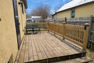 297 Maryland Ave W in St. Paul, MN - Building Photo