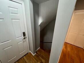 33 Hancock St, Unit 1 in Somerville, MA - Building Photo - Building Photo