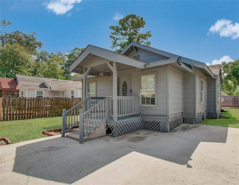 6709 Bethune Dr in Houston, TX - Building Photo