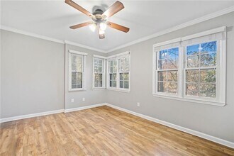 188 Triumph Dr NW in Atlanta, GA - Building Photo - Building Photo
