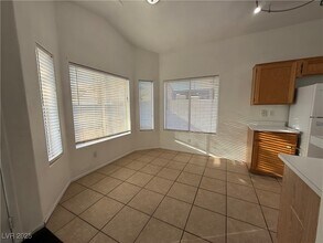 7913 Turtle Island Ct in Las Vegas, NV - Building Photo - Building Photo