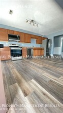 1154 E Main St in Boonville, IN - Foto de edificio - Building Photo
