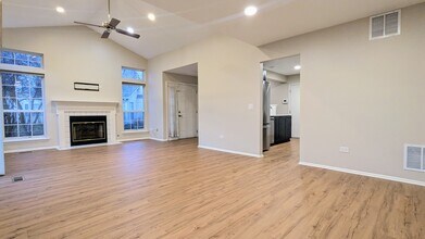 1628 Columbia Cir in Bartlett, IL - Building Photo - Building Photo