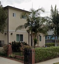 5960 Balcom Ave in Encino, CA - Building Photo