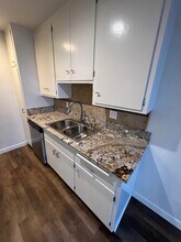12716 Venice Blvd., Unit 1 in Los Angeles, CA - Building Photo - Building Photo