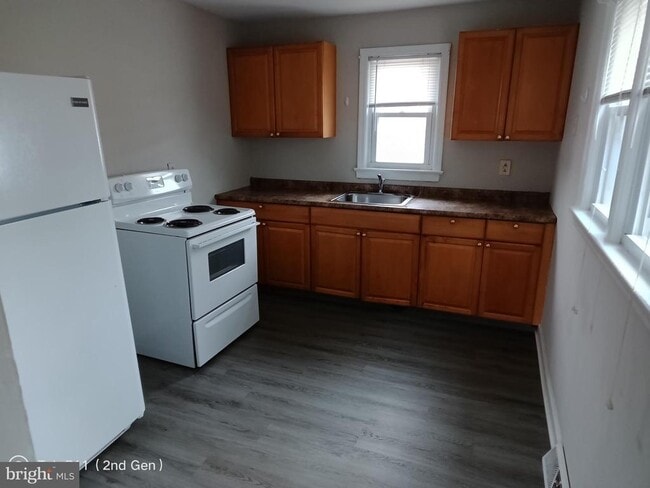 16 N Orchard St in Greenwich Township, NJ - Building Photo - Building Photo