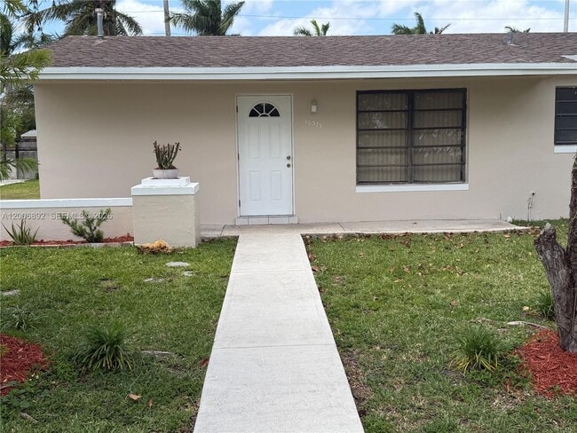 10375 SW 152nd Terrace in Miami, FL - Building Photo - Building Photo