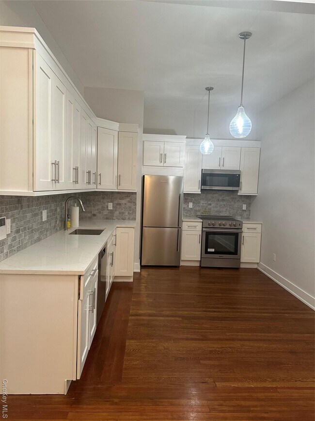 property at 263 Mamaroneck Ave