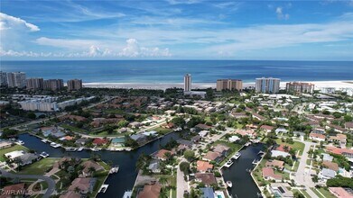200 Copperfield Ct in Marco Island, FL - Building Photo - Building Photo