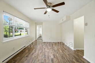 9563 15th Bay St in Norfolk, VA - Building Photo - Building Photo