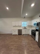 1138 Alvarado St in Cleburne, TX - Building Photo - Building Photo