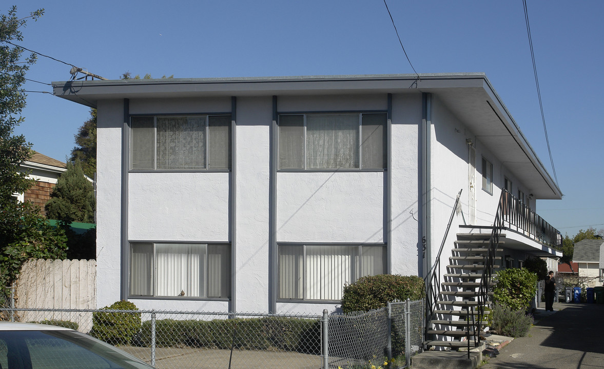 631 Taylor Ave in Alameda, CA - Building Photo