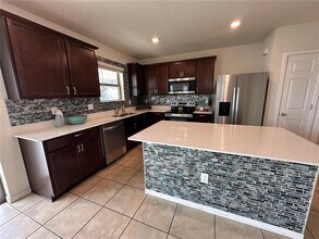 630 Citrus Isle Blvd in Davenport, FL - Building Photo - Building Photo